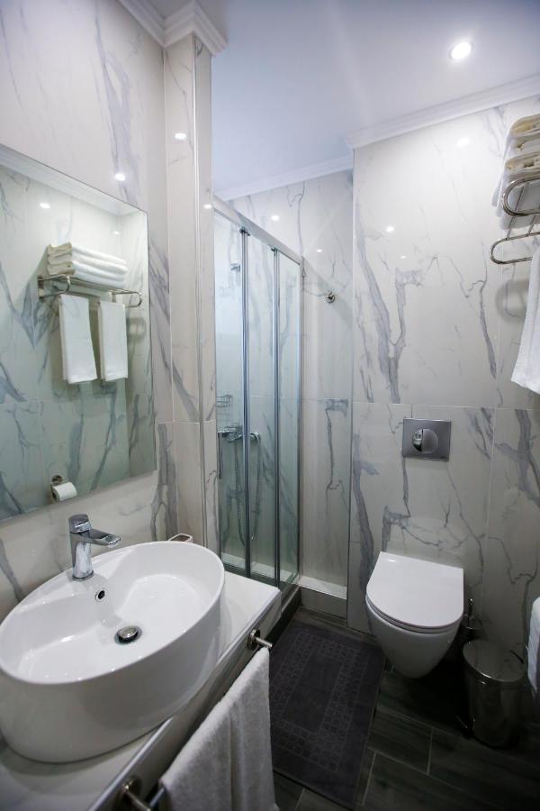 Stella Boutigue Rooms Néa Péramos Bagian luar foto