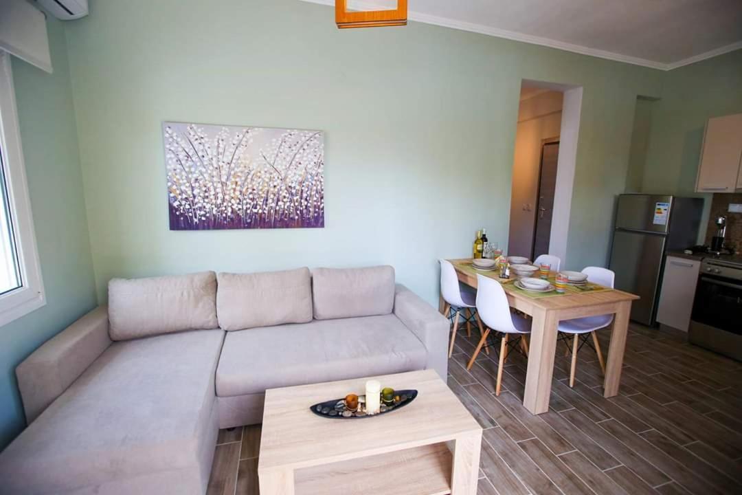 Stella Boutigue Rooms Néa Péramos Bagian luar foto